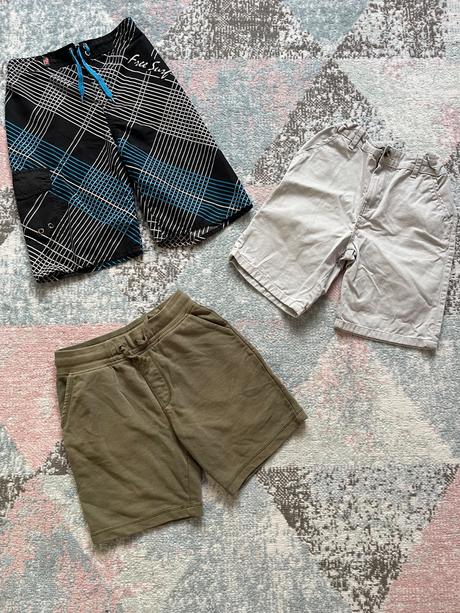 3 kratase vel.128/134, 134