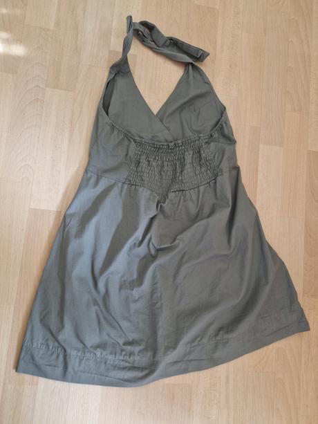 Šaty za krk béžové motivi, l