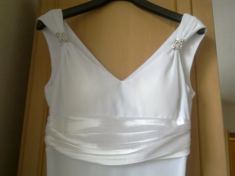 Dlouhé bílé svatební/společenské šifónové šaty, m