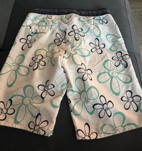 Plavkové kraťasy, s.a.m.,146