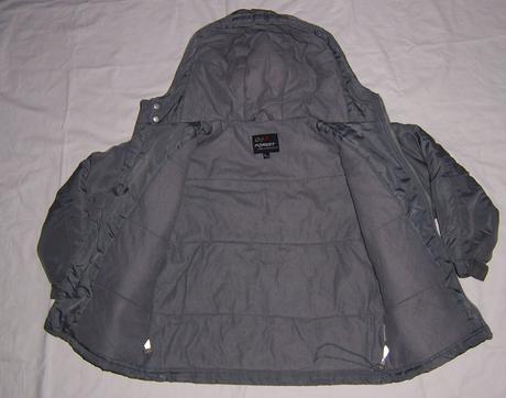 Šedá bunda s podšívkou, 116