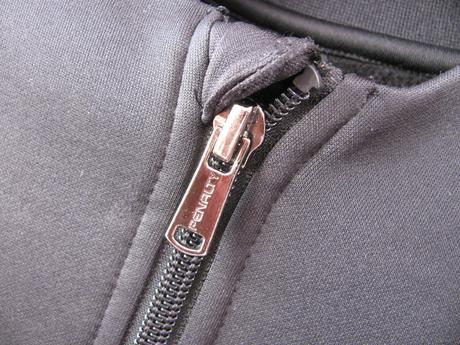 Černá sportovní mikina penalty, 152