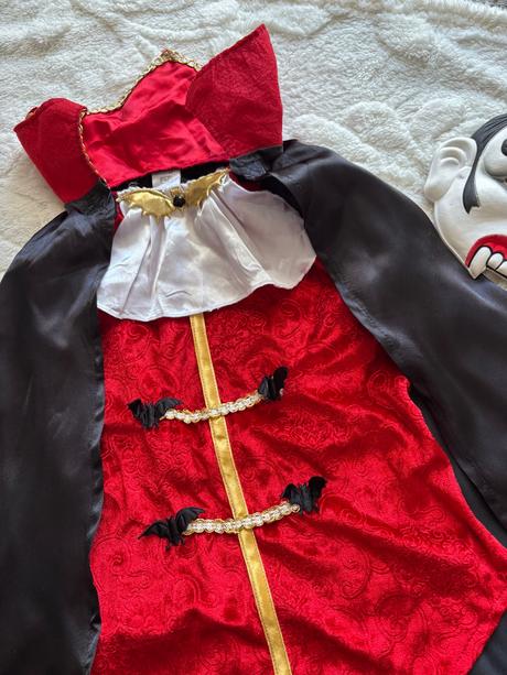An25/ kostým drákula/ upír - v.8 let,