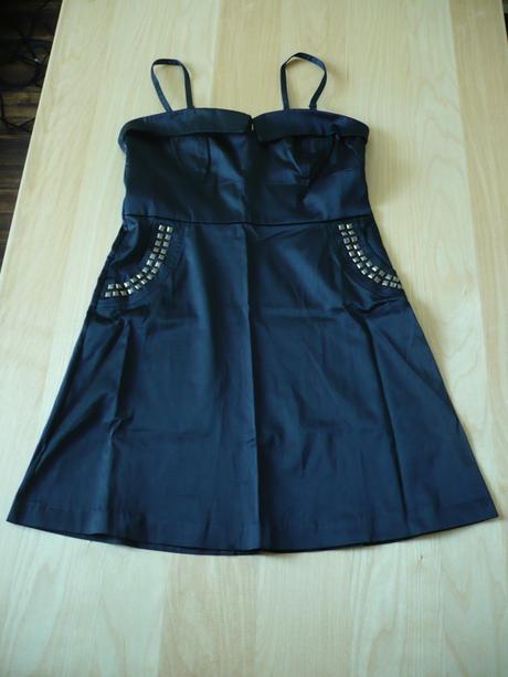 Krátké černé šaty na ramínka, bonprix,38