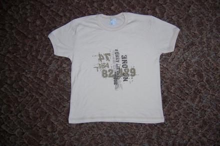 Krémové triko, 122