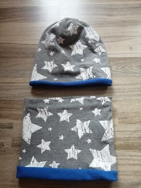 Čepice a nákrčník, 134