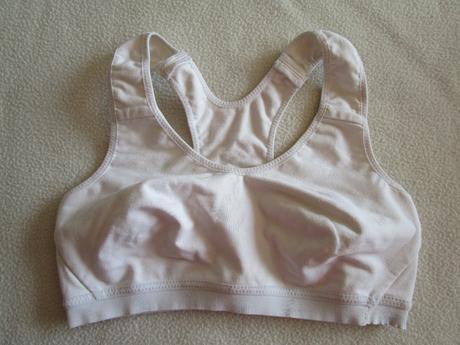 Pěkná bílá bavl. elast. sportovní podprsenka,v.xs, xs