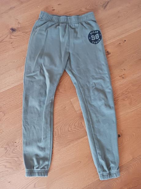 Tepláky č.146, 146