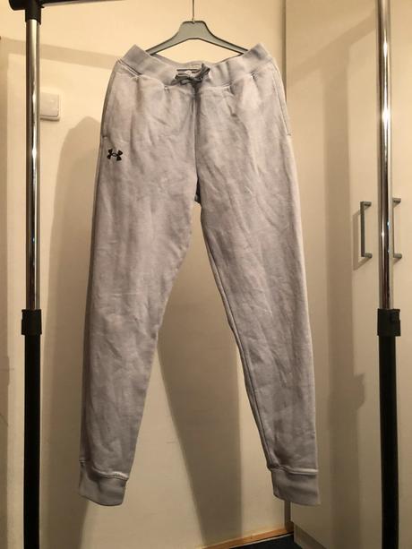 Šedé tepláky s tkaničkou a kapsami, 158