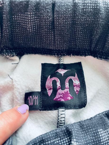 Tepláky - v.10/11 let, 146