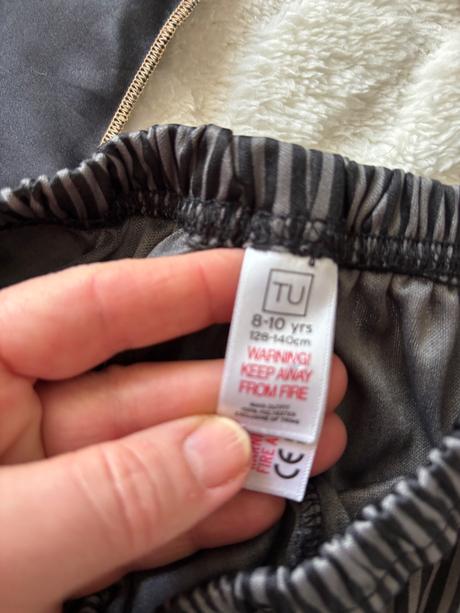 An25/ kostým drákula/ upír - v.8 let,