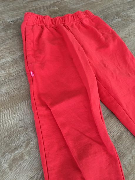 Tepláčky, gmini,104