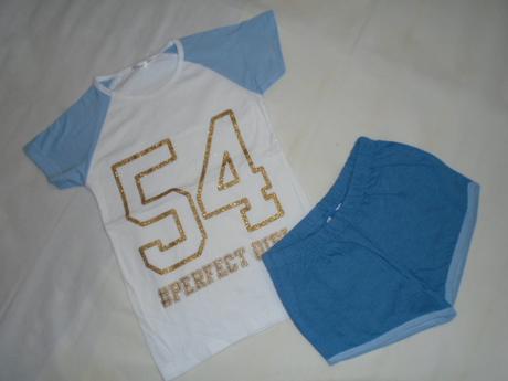 Souprava tričko kraťasy vel 9/10 l, 134