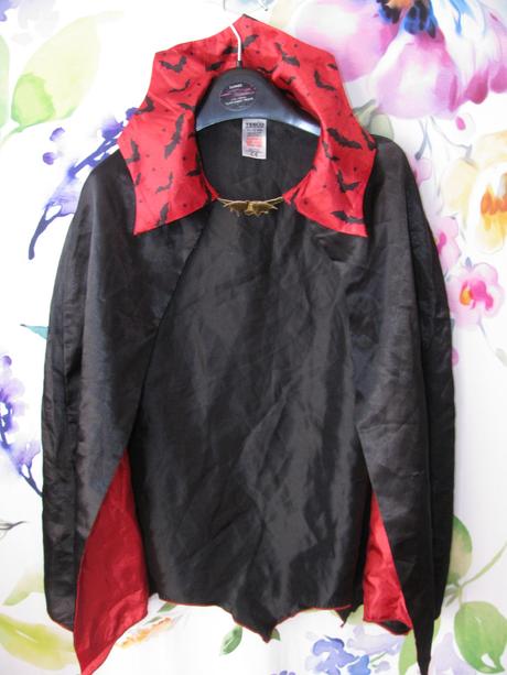 Maškarní kostým-plášť upír, kouzelník,