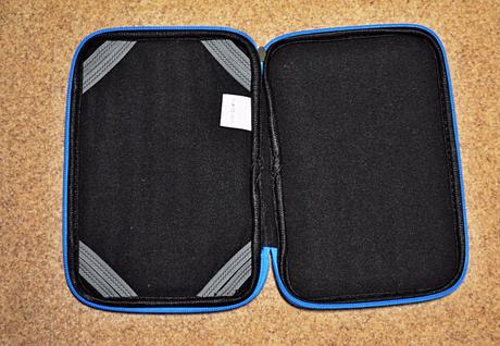 Pouzdro na tablet cca 8,8", 