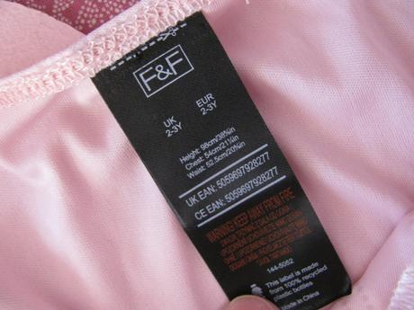 Karneval-růžové šaty unicorn, jednorožec s křídly,