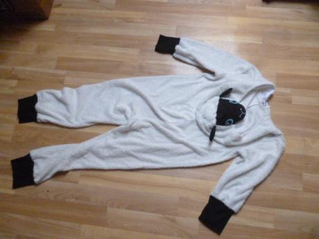 Overal tu vel. 9-10 ovečka, tu,140