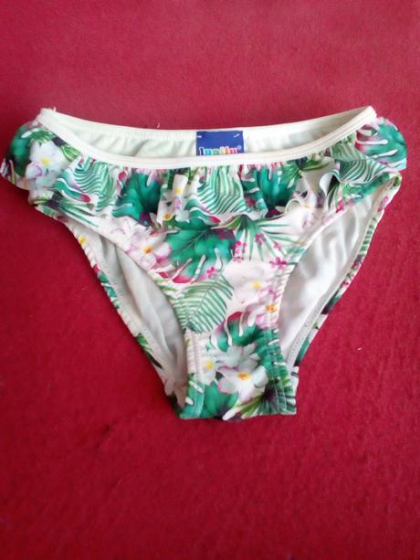 Dívčí plavky., lupilu,98