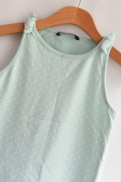 Tílko vel. 8 - 9 let, george,134