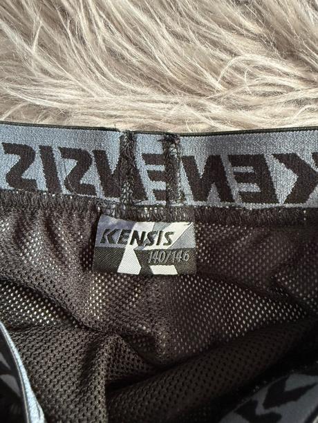 Kraťasy kensis, 140