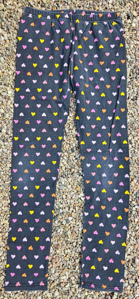 N94	dívčí legíny srdíčka vel. 146, 146