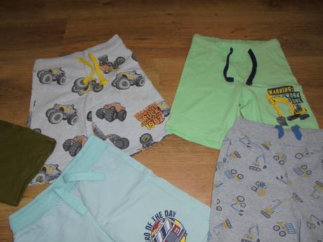 Kraťasy, vel. 116/122, 122