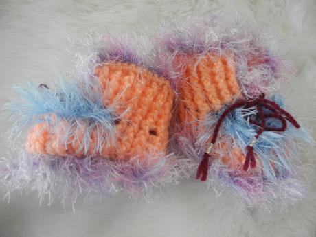 Háčkované capačky, <17