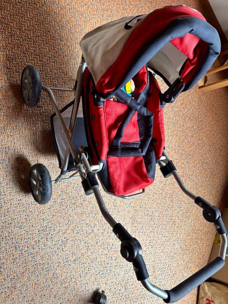 Kočárek pro panenky, 