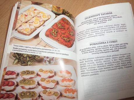 Kuchařka moderní pomazánky pro každou příležitost,