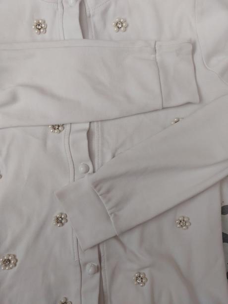 Mikina zdobené kamínky a perličkami, 146