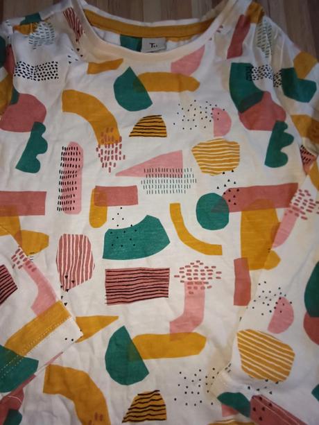 Tričko s kostičky 98 tu, tu,98