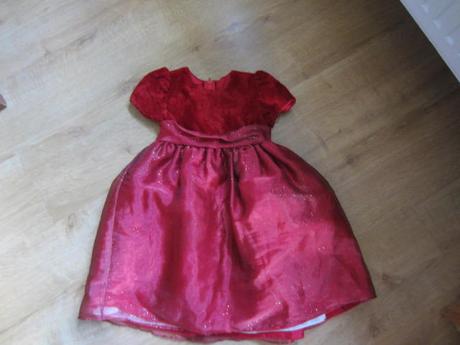 Slavnostní šaty se třpytivou sukýnkou, 98