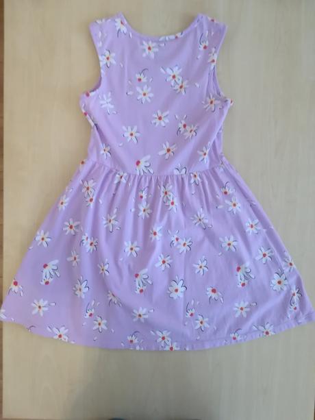 Bavlněné šaty s kytičkami, c&a,134