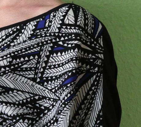 Top s průstřihem na zádech atmosphere vel.46, atmosphere,46 / xxxl