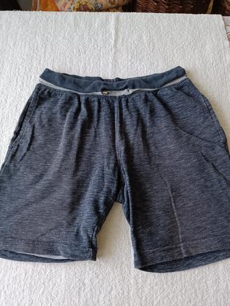 Chlapecké kraťasy, 164