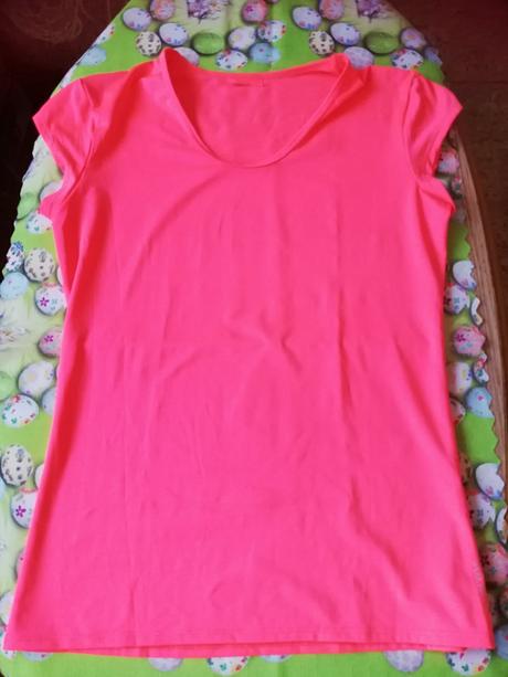 Tričko dívčí sportovní vel. 152/158., 152