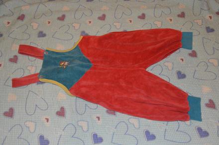 Plyšové laclové tepláčky, 80