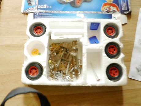 Kovova hracka - nahradni dily happy people play, 