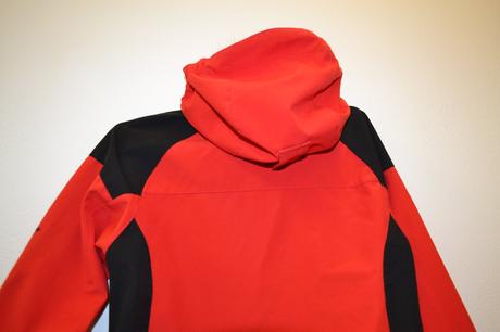 Softshellová bunda zn.epister top stav, 134