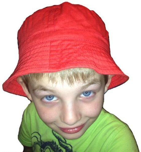 Červený unisex letní klobouk, vel. 6-8 let, h&m,116
