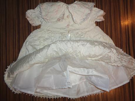 Luxusní slavnostní princeznovské šaty, 80