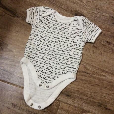 Body s nápisem ,,hello", george,62