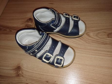 Sandálky kožené, dpk,25