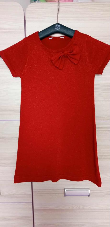 Vánoční šaty, 122