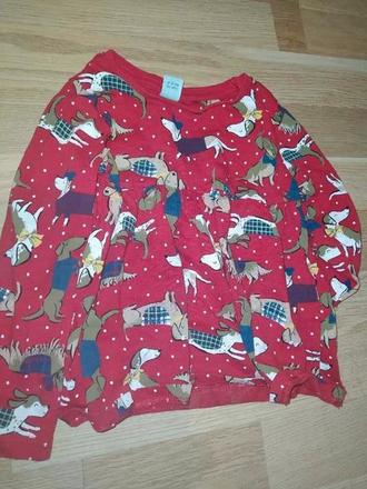 Červená tunika se psy 98 tu, tu,98