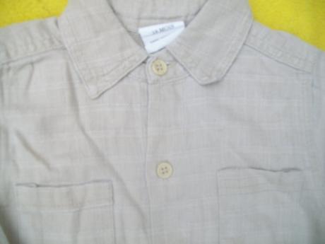 Béžová košile, 92