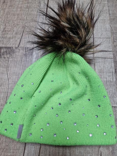 Dámské či dívčí čepice, 