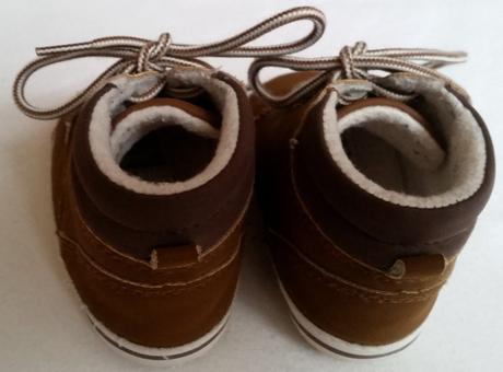 Dětské capáčky, vel.6-12měs., f&f,19