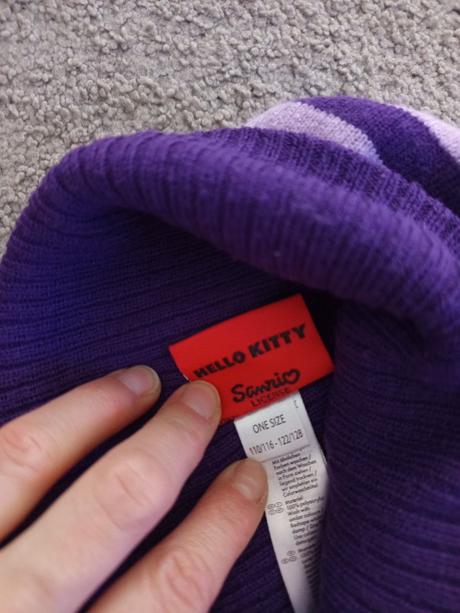 Čepice, sanrio,110