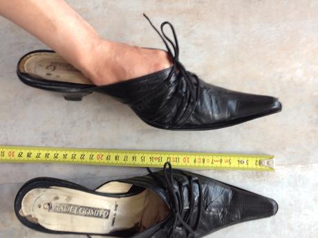 Slippers černé špičaté pantoflíčky 36-37 nazouvací, 36